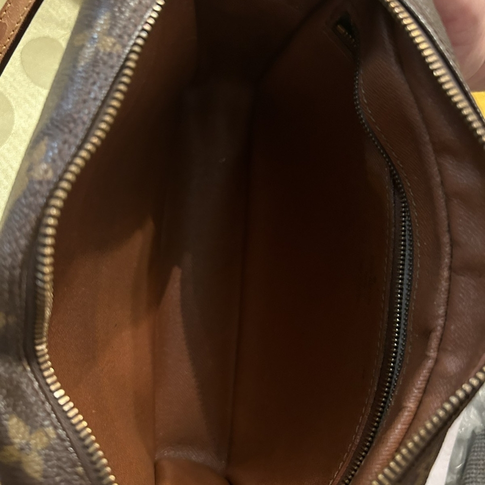 AUTHENTIC - Louis Vuitton Crossbody Bag Monogram Canvas (certificate included) - Picture 7 of 8
